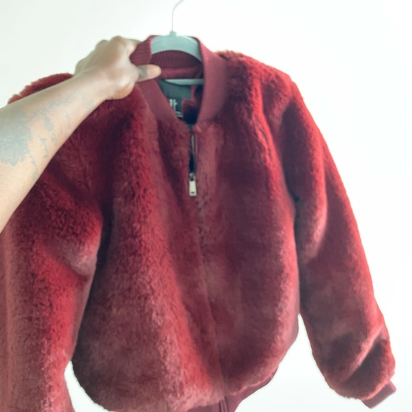 Forever 21 Faux Fur Bomber Jacket - Picture 12 of 12